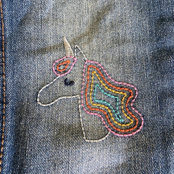 Cat & Jack Girls Unicorn Embroidered Knees Denim Blue Jeans Snap & Zip 6x - Picture 2 of 7